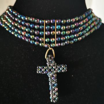 Vintage cooker ogrlica iz mavričnih svetlečih perlic s križem