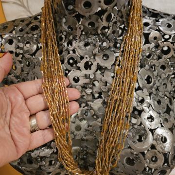 DOLGA VERIŽICA V ZLATI BARVI