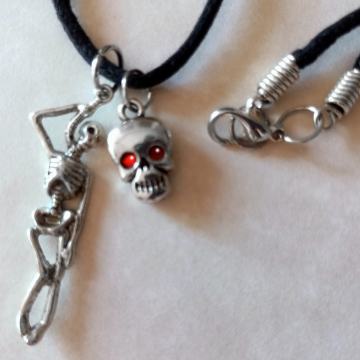 Kpl. Skeleton verižica + uhančki, nenošeno