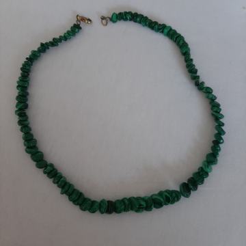 Malahit- verižica iz zelenega malahita