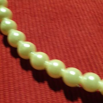 Nova ogrlica iz belih perlic