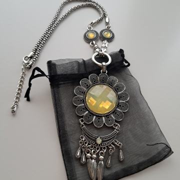 Ogrlica boho z rožo