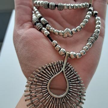 Ogrlica z obeskom boho