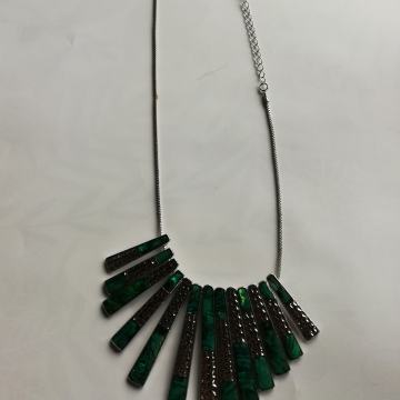 ogrlice in zapestnice