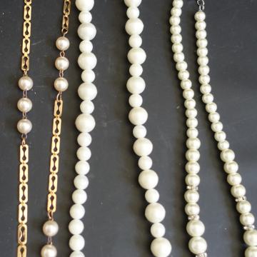 Različne verižice z biserčki