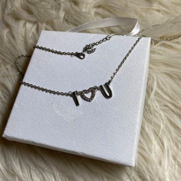 Srebrna verižica srček