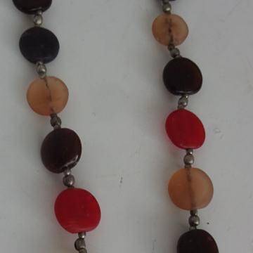 Verižica, največni kamenki cca 2 x 2 cm, umirjene barve