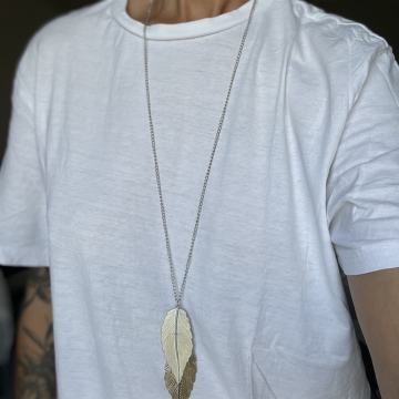 Verižica z obeskom lista