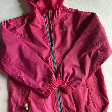 Dekliška vetrovka Kilimanjaro in prehodna jakna McKinley