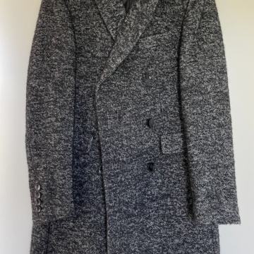 Nov moški plašč Zara Man z dvojnim zapenjanjem (M)