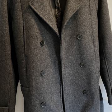 TOPMAN plašč - velikost M (96-101cm v prsih)