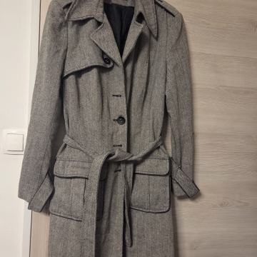 Plašč 42(15€)