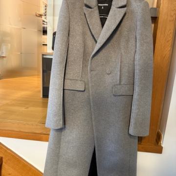 Prodam plašč znamke PATRIZIA PEPE (IT 42)