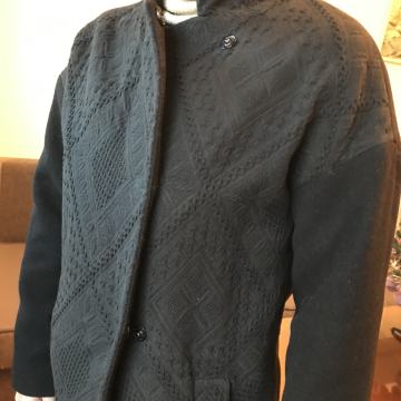 PROMOD krajši črn plašč - jakna št. 38 / 40