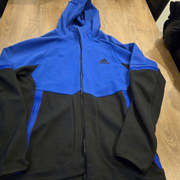Adidas trenirka komplet vel. XL