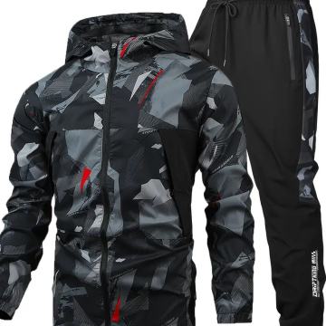 Fantovska trenirka vel.M (46-48)