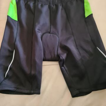 Hlače kolesarske kratke št. 3XL