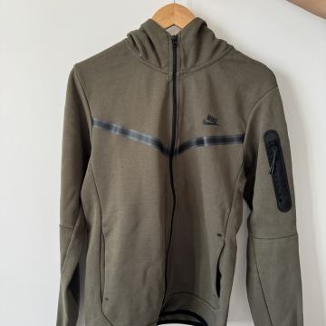 trenirka Nike Tech Fleece S/M