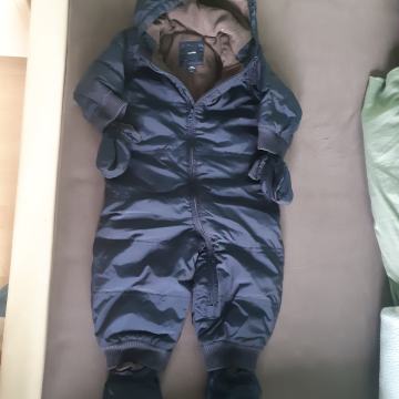Baby gap kombinezon