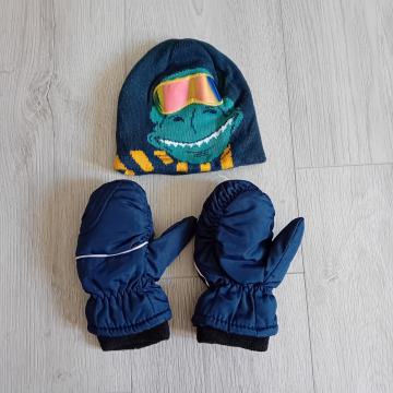 Prodam rokavice in kapico za 2/4let