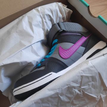 Nike Mogan Mid 2 JR št. 40 [NOVE]