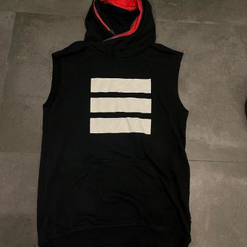 Športna obleka Adidas, velikost M