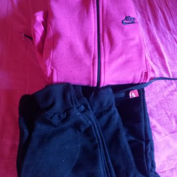 Trenirka Nike