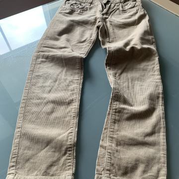 fantovske žametne hlače H & M  velikosti 122