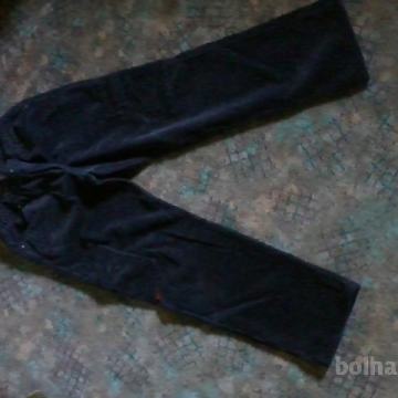 Fantovske žametne hlače