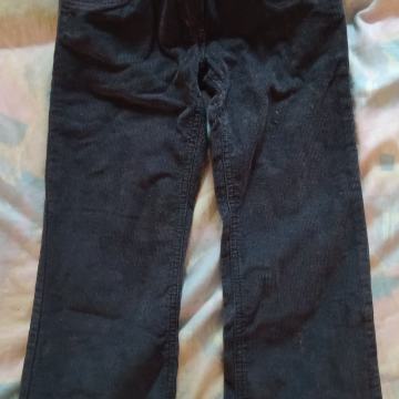 Hlače žamet vel.122/7let