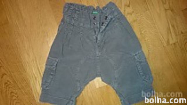 žametne, kratke hlače, United colors of Benetton