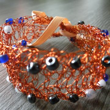 NAKIT - ZAPESTNICA ■posebna ■iz žice