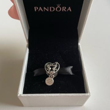 Pandora obesek