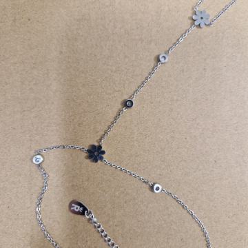 Zapestnica prstan v enem