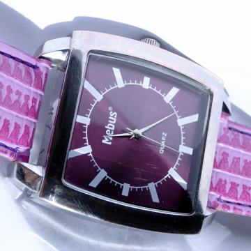 3x ženska ura, Benetton Bulova, Moebius, komplet ur