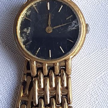 ura zapestnica prodam  35  eur