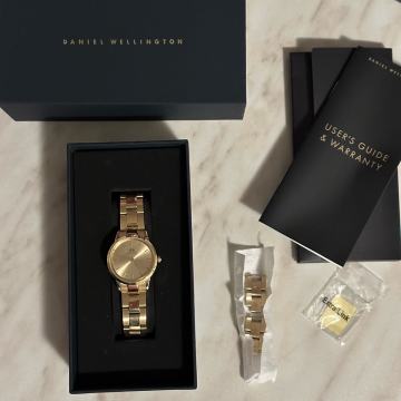 Daniel Wellington ura 28mm