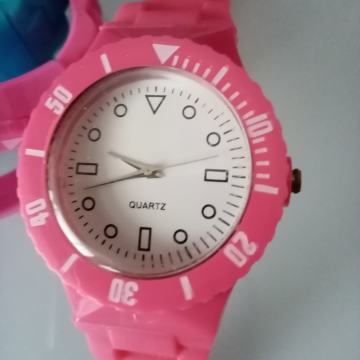 ŽENSKA - MLADINSKA ROČNA URA