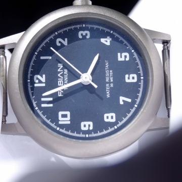 Ženska ročna ura Fabiani iz titan-a, titanium, lepa, delujoča