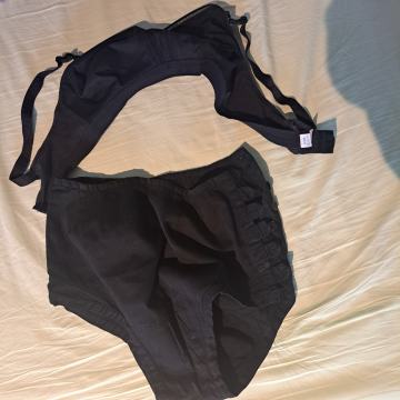 Ženske spodnje hlačke in modrček