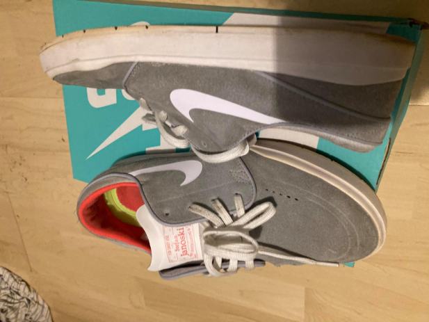 NIKE SB stefan janoski 42 in drugo
