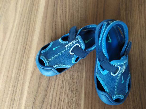 Nike sunray protect vel. 23
