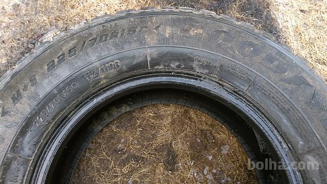 15-col, rabljene zimske tovorne pnevmatike, Goodyear 225/70-R15 C