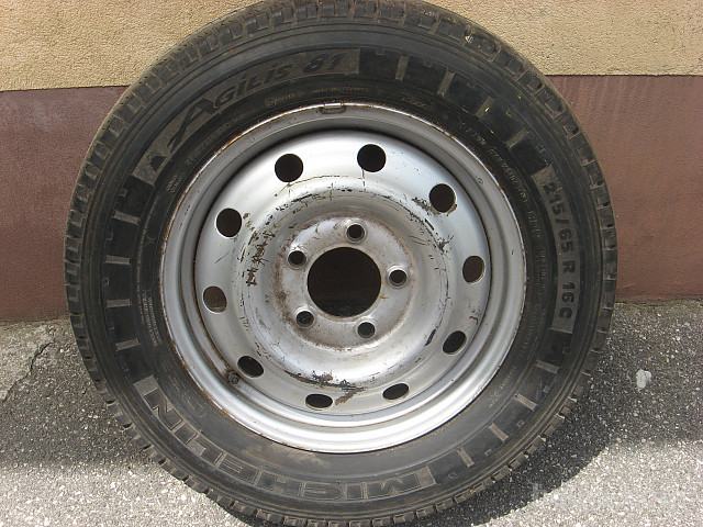 16-col, celoletne pnevmatike, Michelin 215/65