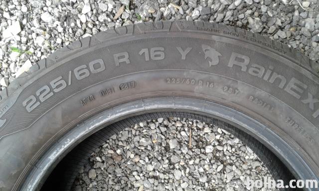 16-col, rabljene letne pnevmatike, Uniroyal 225/60 R 16 98Y