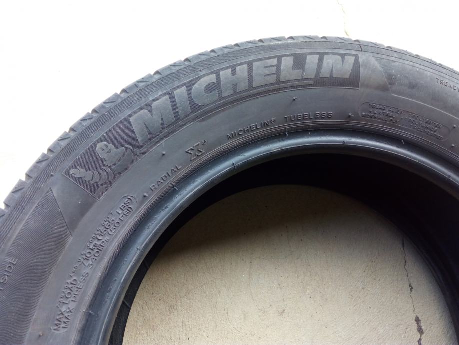 Pnevmatike Michelin 205/60/16 poletna Količina: 4