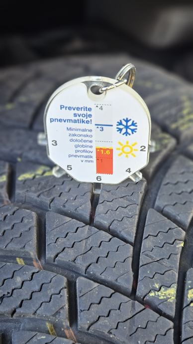 zimske pnevmatike Bridgestone 215/45 R18