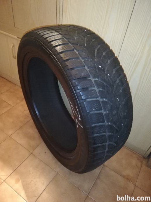 Rabljene zimske pnevmatike Dunlop Winter sport 3D 235/50/R19