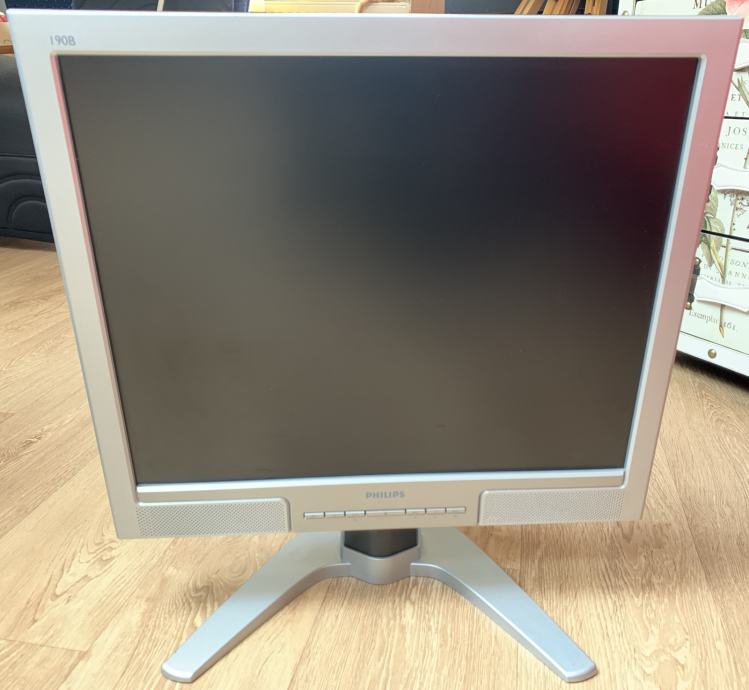 Računalniški monitor Philips 190B8CS