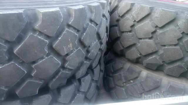 20-col, rabljene celoletne pnevmatike, Michelin 335/80
